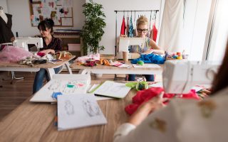 Como escolher a melhor cadeira para costurar com conforto e eficiência